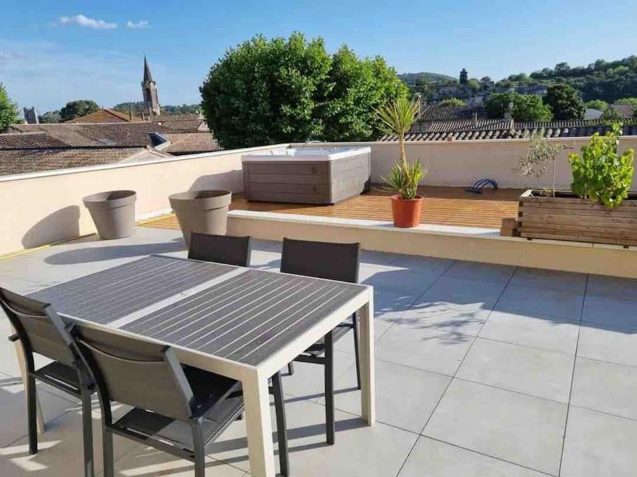 Appartement Neuf Avec Spa Saint-Martin-dʼArdèche Buitenkant foto