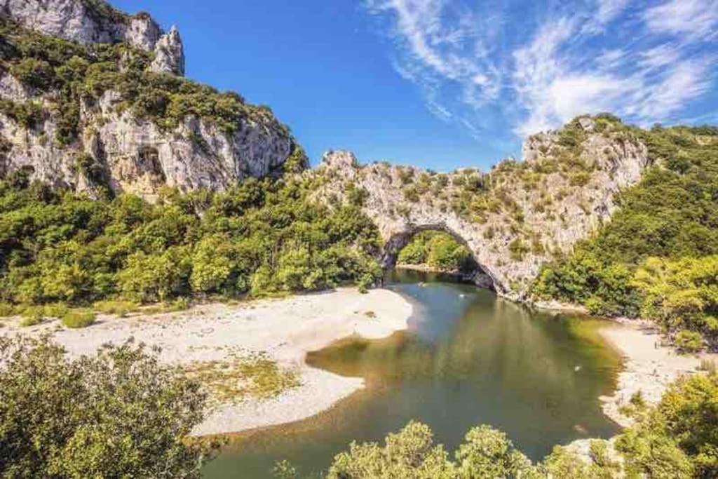 Appartement Neuf Avec Spa Saint-Martin-dʼArdèche Buitenkant foto