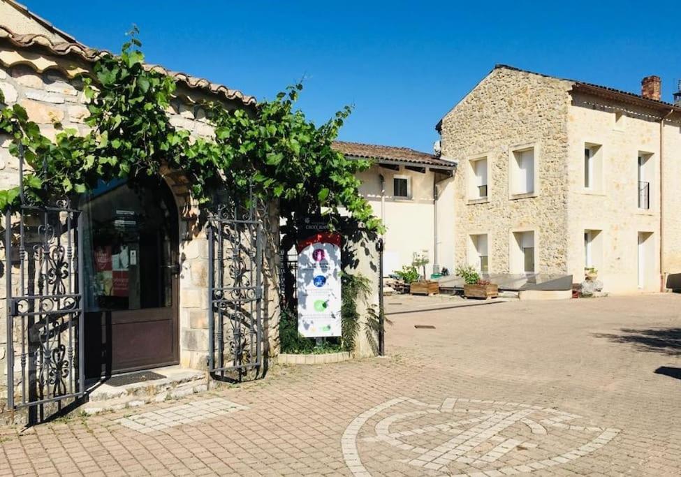Appartement Neuf Avec Spa Saint-Martin-dʼArdèche Buitenkant foto